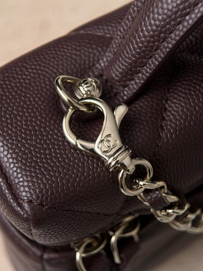 샤넬 / 25k lp 체인 코스메틱 케이스