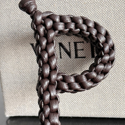 보테가 베네타 / 레터 P 참