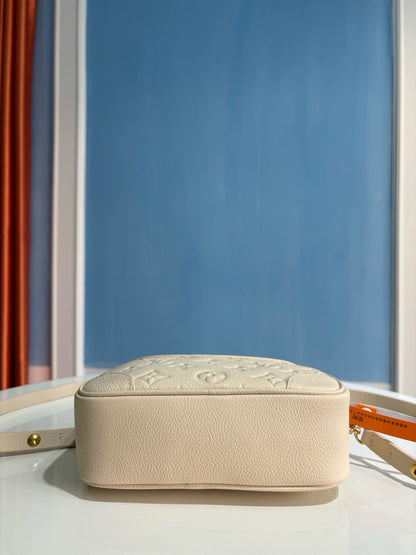 루이비통 / 타이니 카메라 백