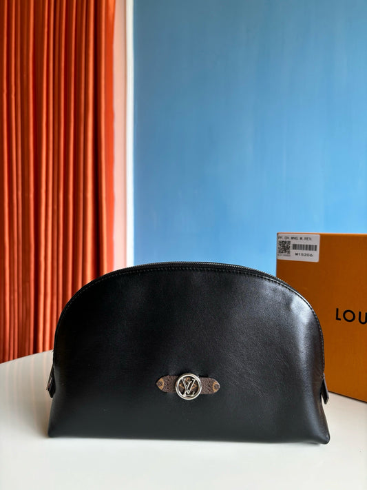 루이비통 / 코스메틱 파우치 MM