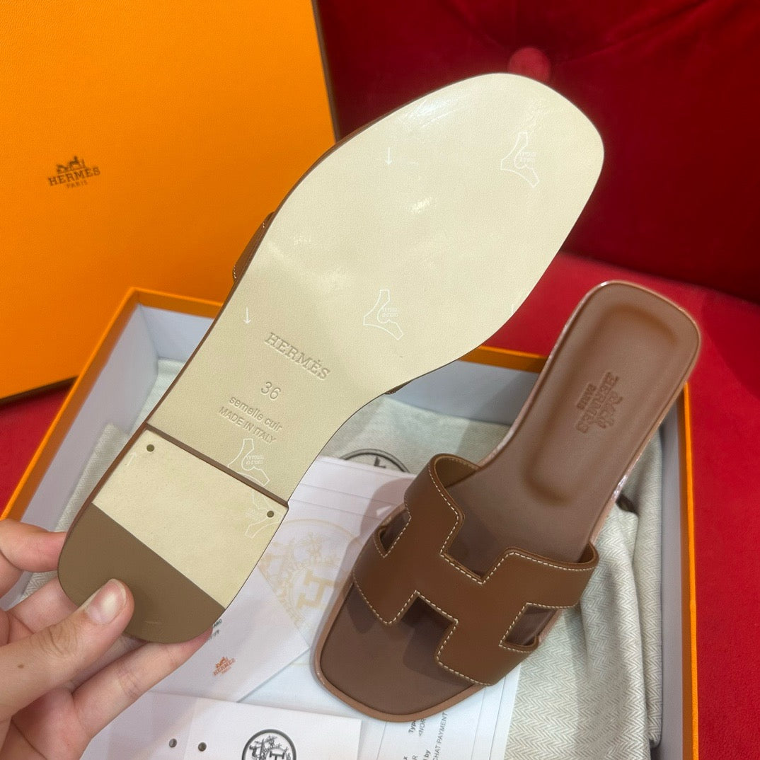 에르메스 / 오란 샌들 스위프트