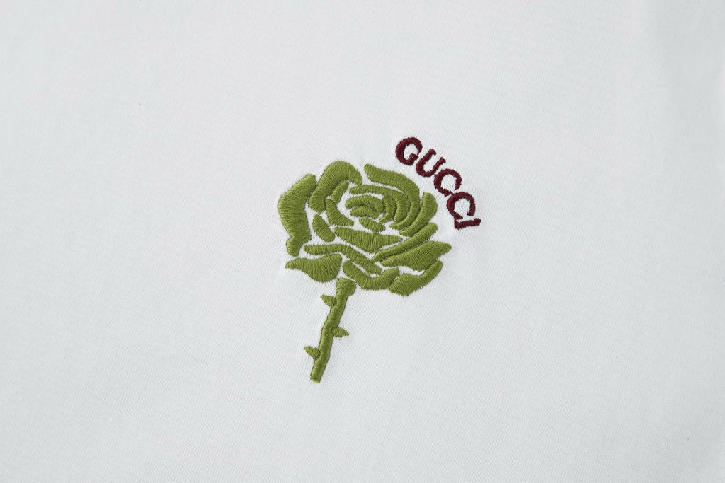 구찌 / 로즈 자수 로고 쇼트 티셔츠