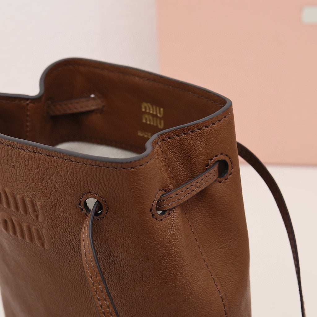 미우미우 / 나파 가죽 미니 백