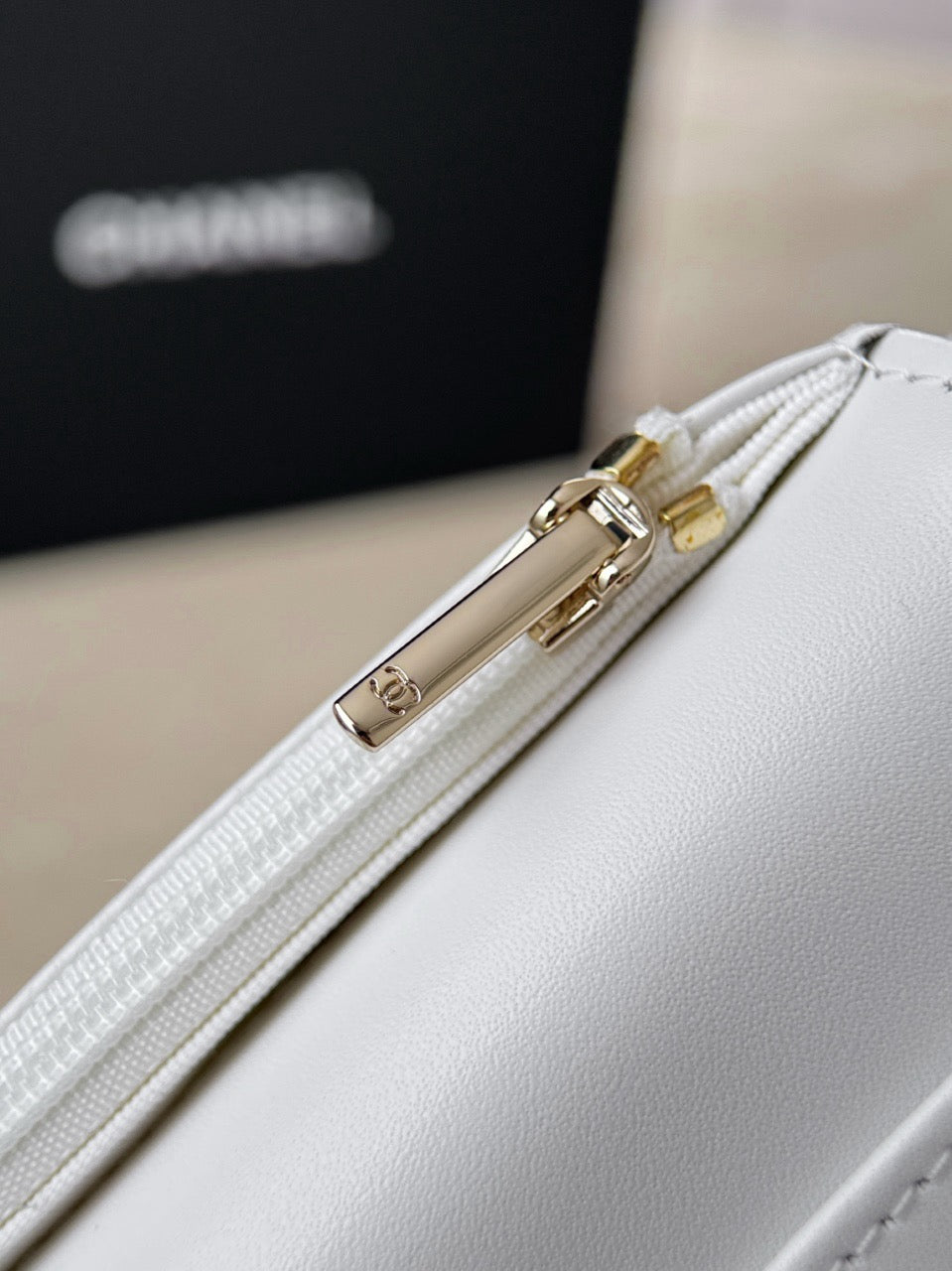 샤넬 / 25s 여권 케이스