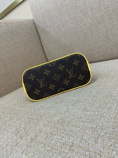 루이비통 / 나노 알마