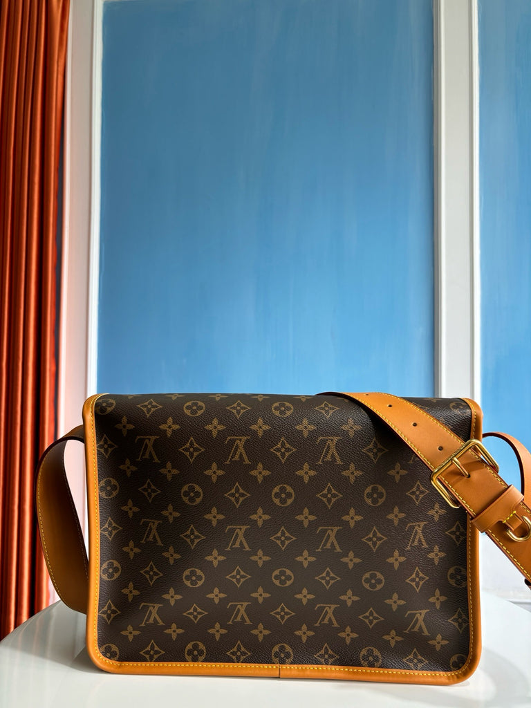루이비통 / 사첼 메신저