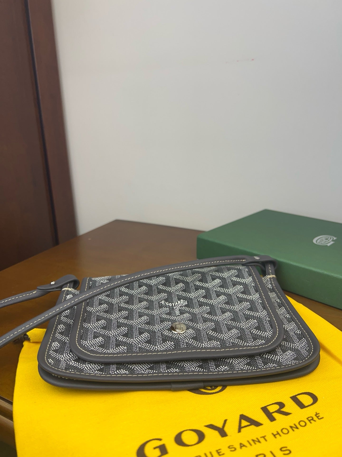 고야드 / 플뤼메 클러치 지갑