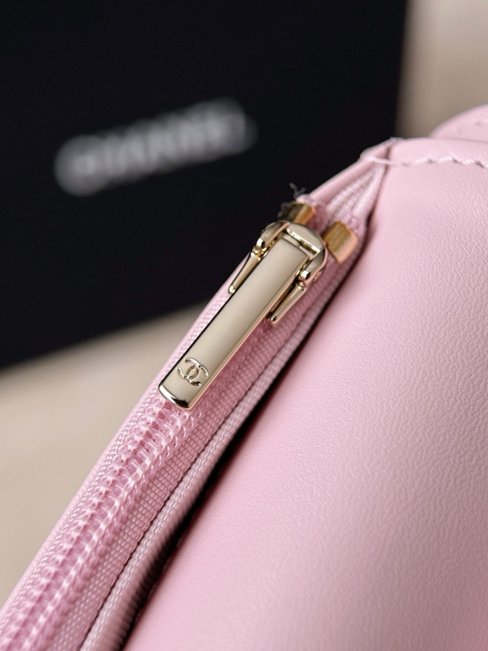 샤넬 / 25s 여권 케이스