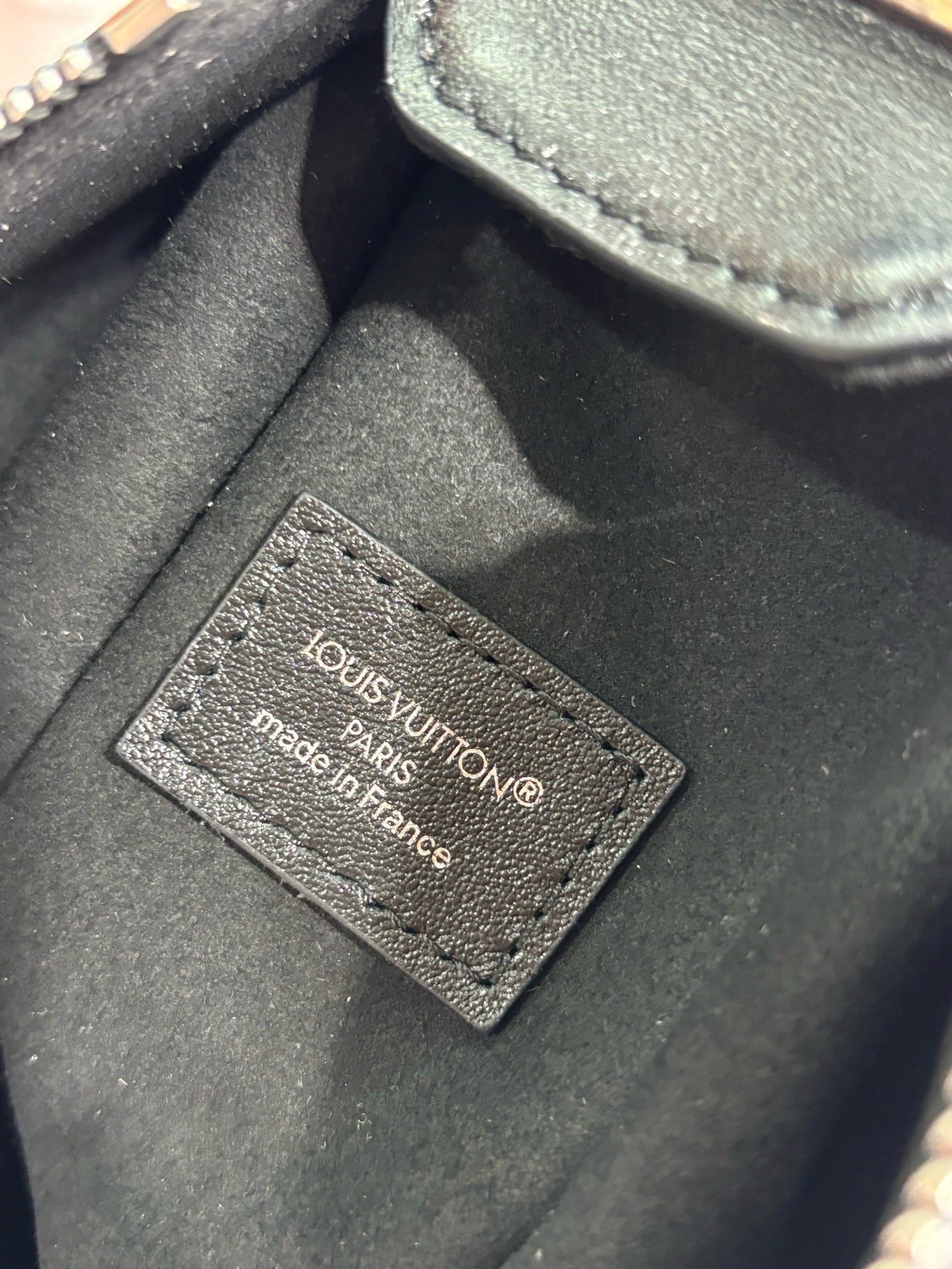 루이비통 / 사이드 트렁크 바이브 MM