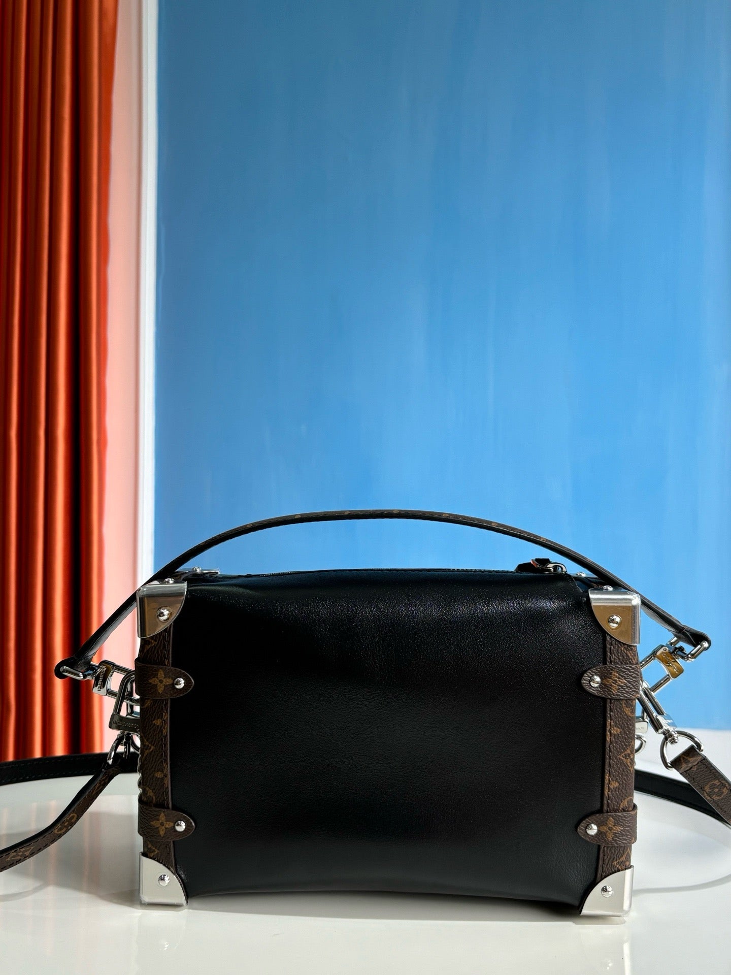 루이비통 / 사이드 트렁크 바이브 MM