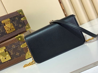 루이비통 / 월릿 온 체인 LV 블룸