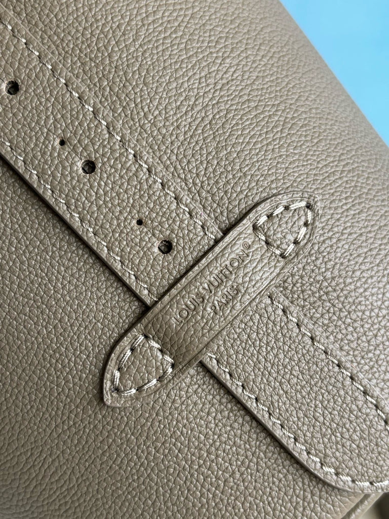 루이비통 / 로우 키 올 인 BB