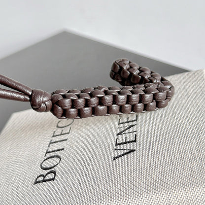 보테가 베네타 / 레터 J 참