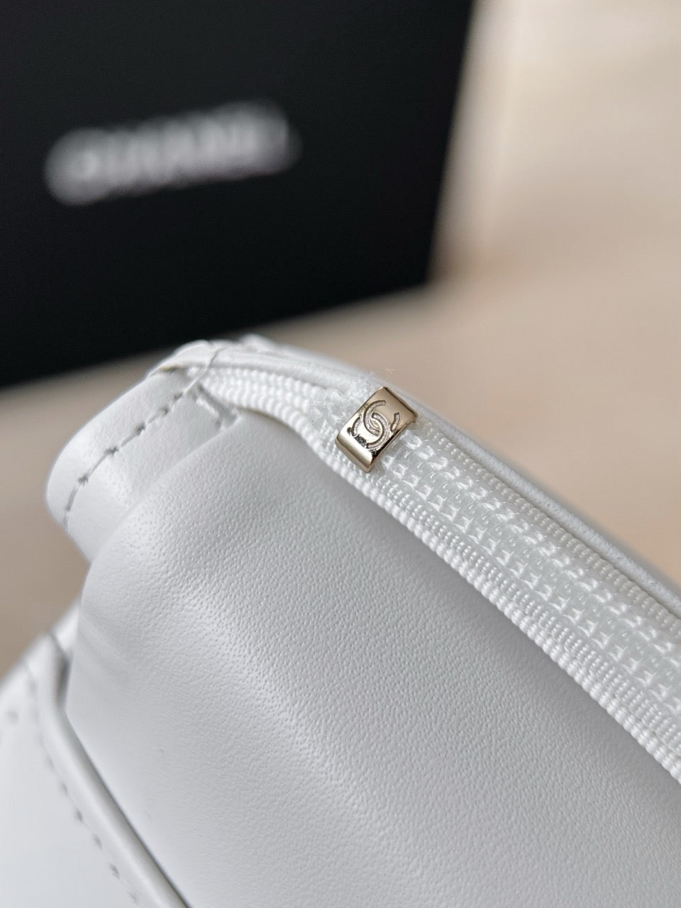 샤넬 / 25s 여권 케이스