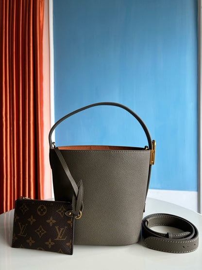 루이비통 / 로우 키 올 인 BB