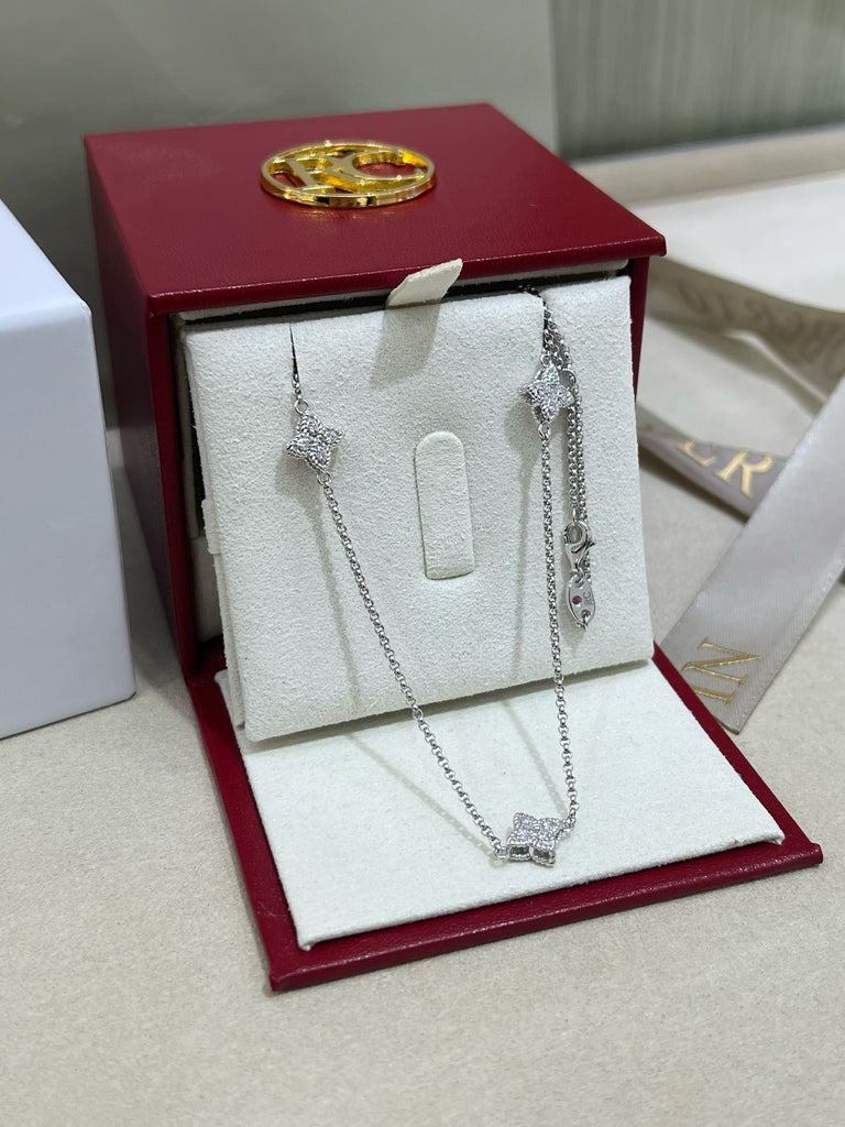 로베르토 코인 / 플라워 네크리스 18K
