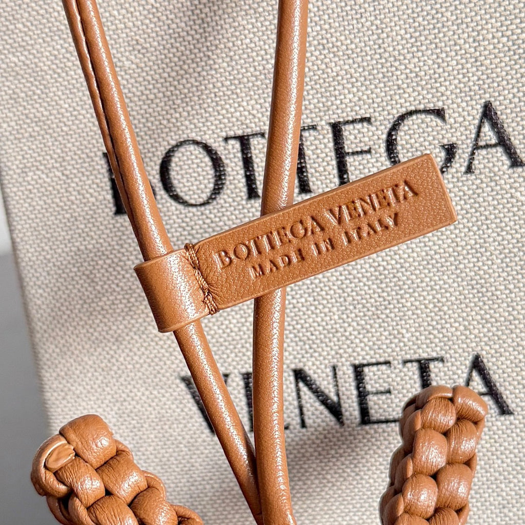 보테가 베네타 / 레터 Y 참