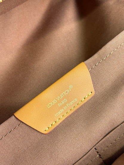 루이비통 / 디스커버리 카고 백팩