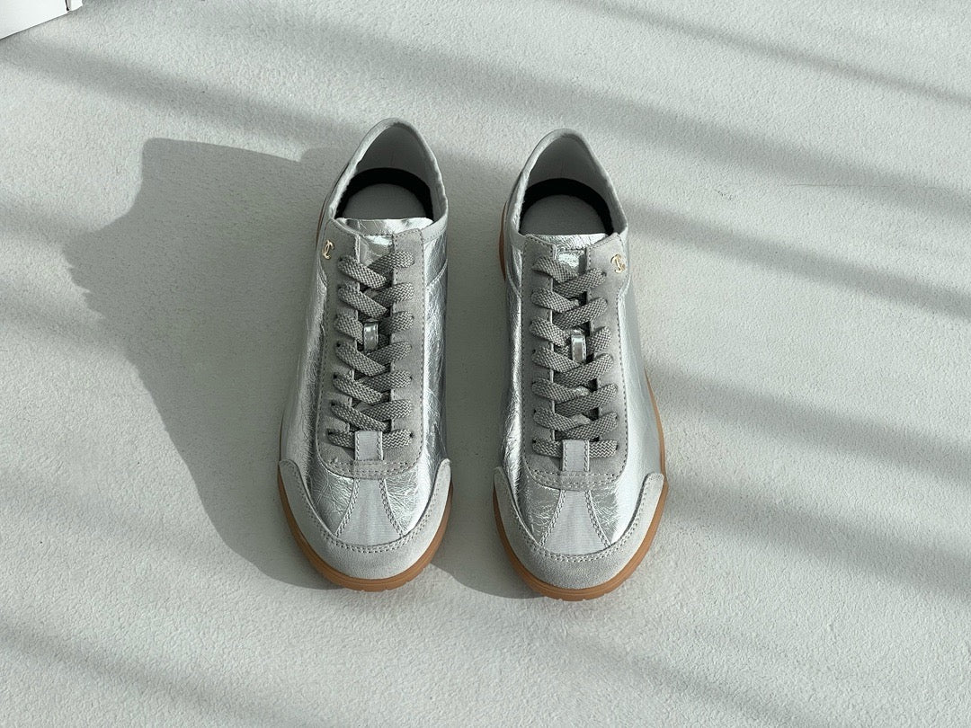 샤넬 / CC 로고 스니커즈 24FW