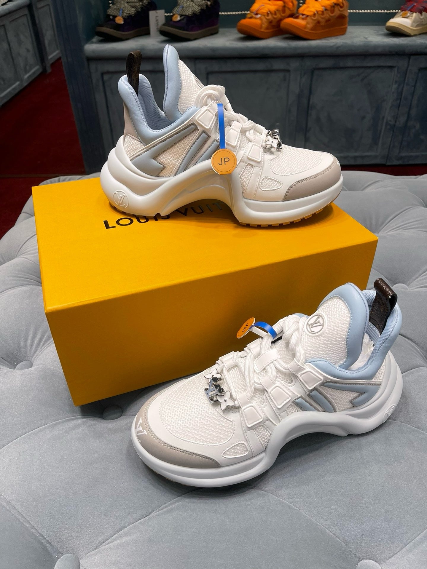 루이비통 / LV 아치라이트 스니커즈