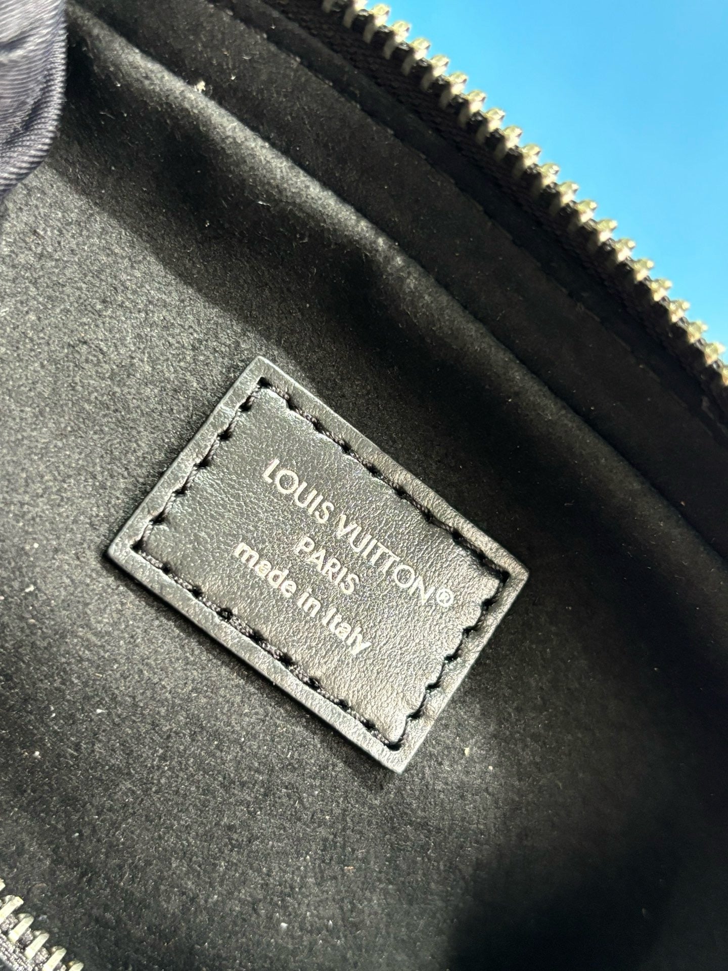 루이비통 / 포쉐트 바이브