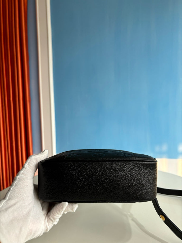 루이비통 / 타이니 카메라 백