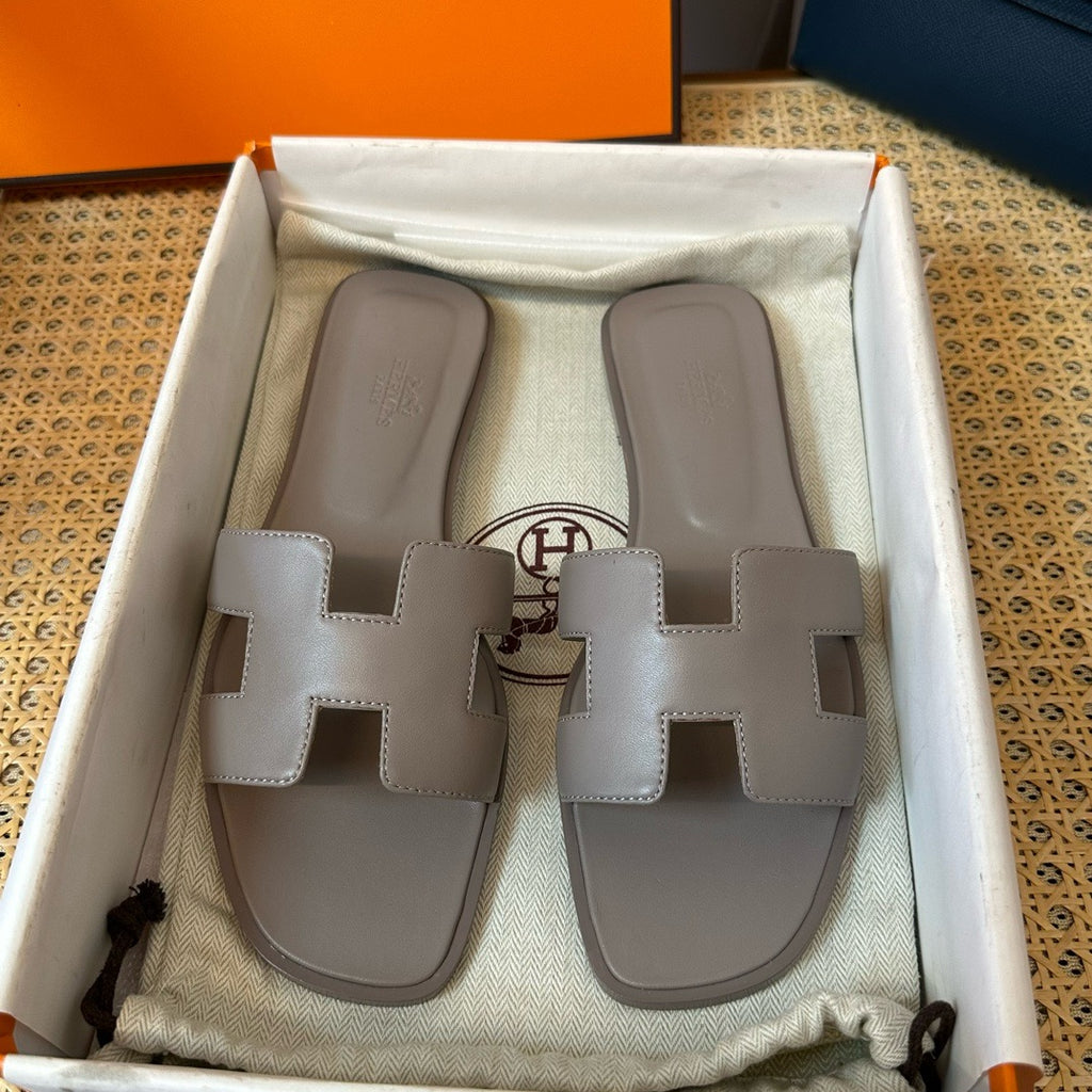 에르메스 / 오란 샌들 스위프트