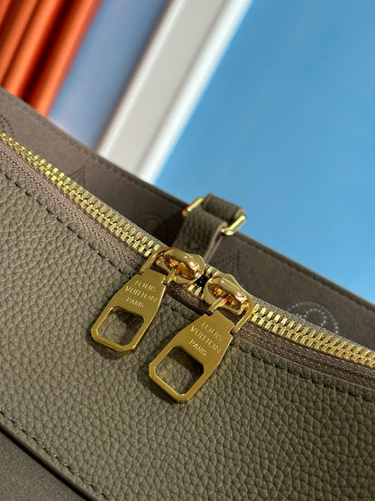 루이비통 / 벨라 토트