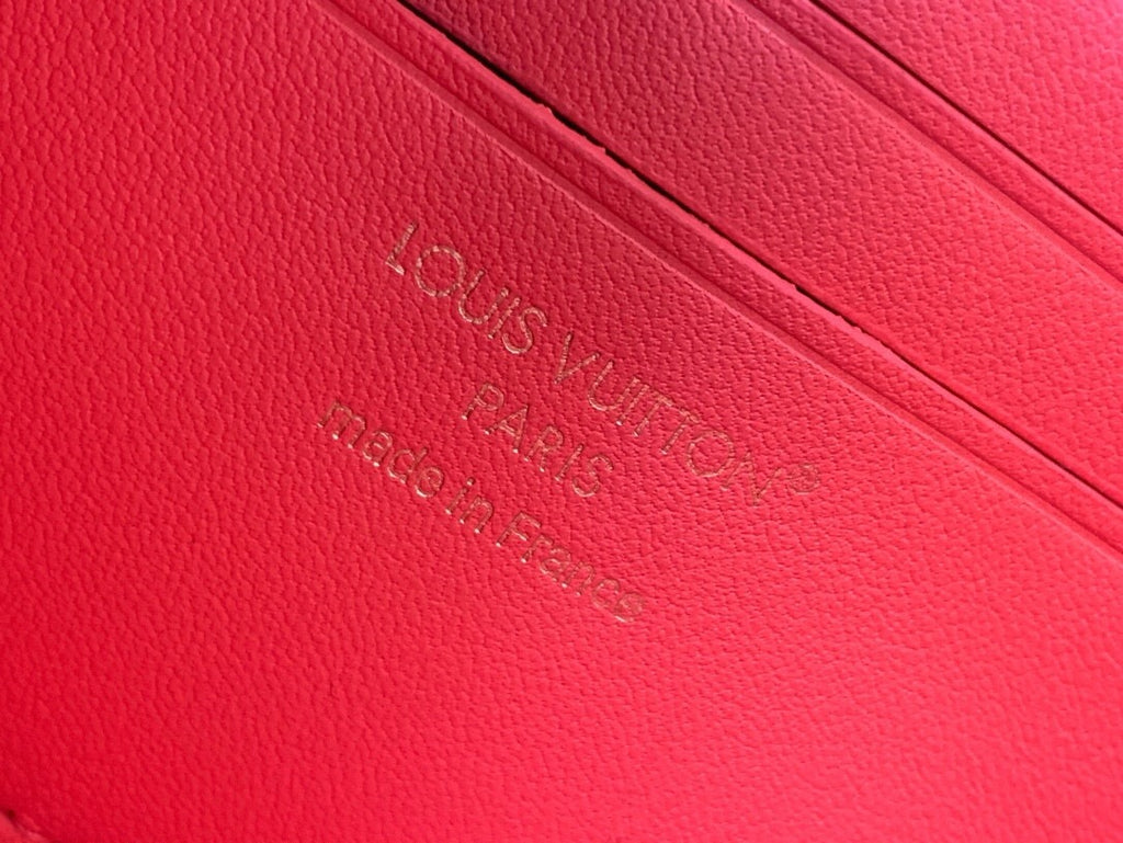 루이비통 / 월릿 온 체인 LV 블룸